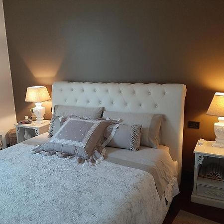 B&B Le Lanterne Casal Palocco Εξωτερικό φωτογραφία