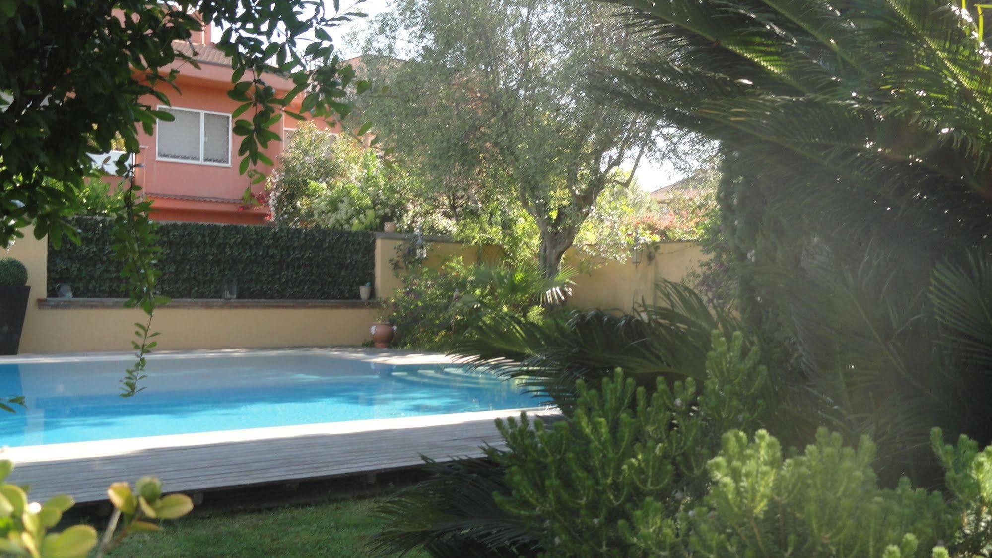 B&B Le Lanterne Casal Palocco Εξωτερικό φωτογραφία